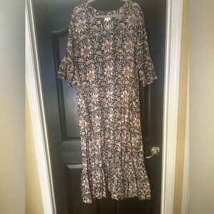 NWOT Livro midnight floral black Kurta maxi dress. Size M